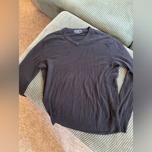 Harbor Island Black V-Neck Sweater